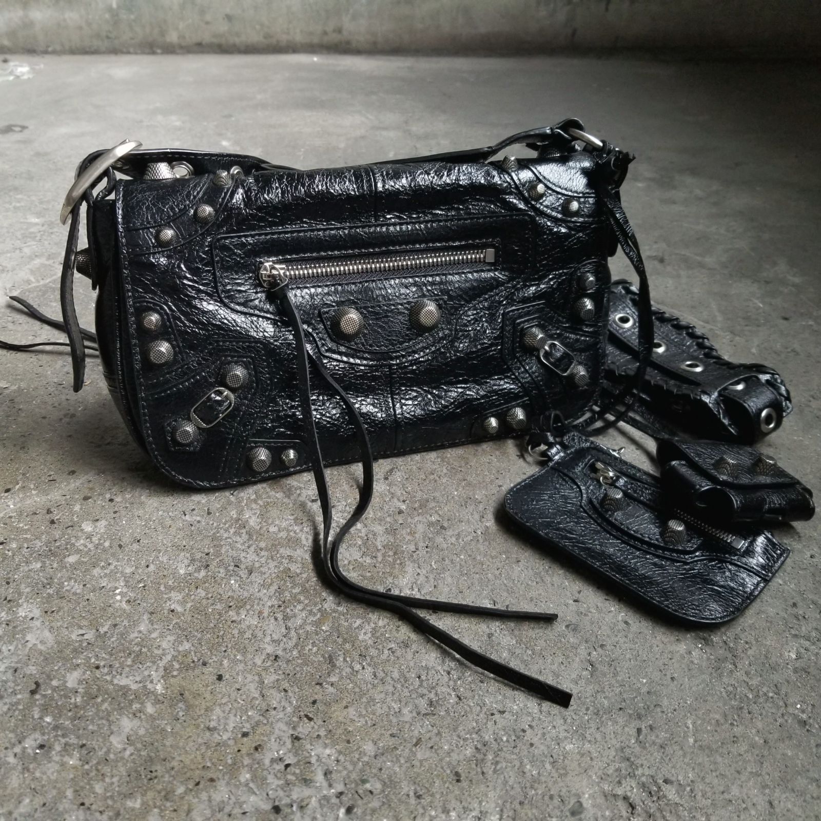 ★BALENCIAGA★ル カゴール XS フラップ バッグ ホワイト の ウィメンズ Le Cagole ミニ フラップバッグ