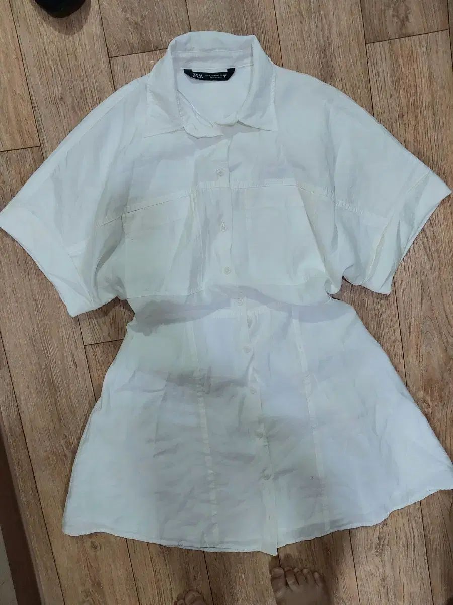 ZARA ZARA ザラ 白 シャツ 半袖 ワンピース