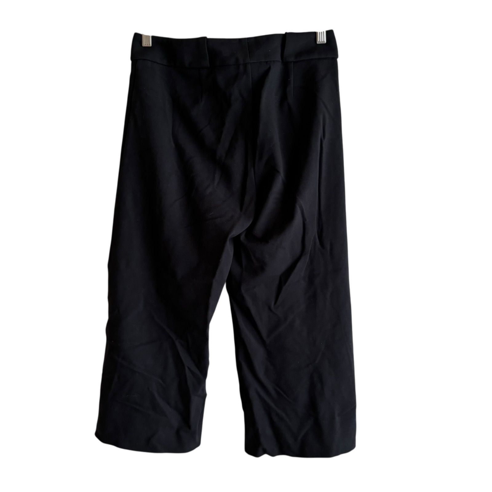 新品 Theory セオリー テーパードパンツ クロップドパンツ ストレッチ 黒 ユニクロ×セオリー】本日発売「黒パンツ」の着回し力が高すぎる