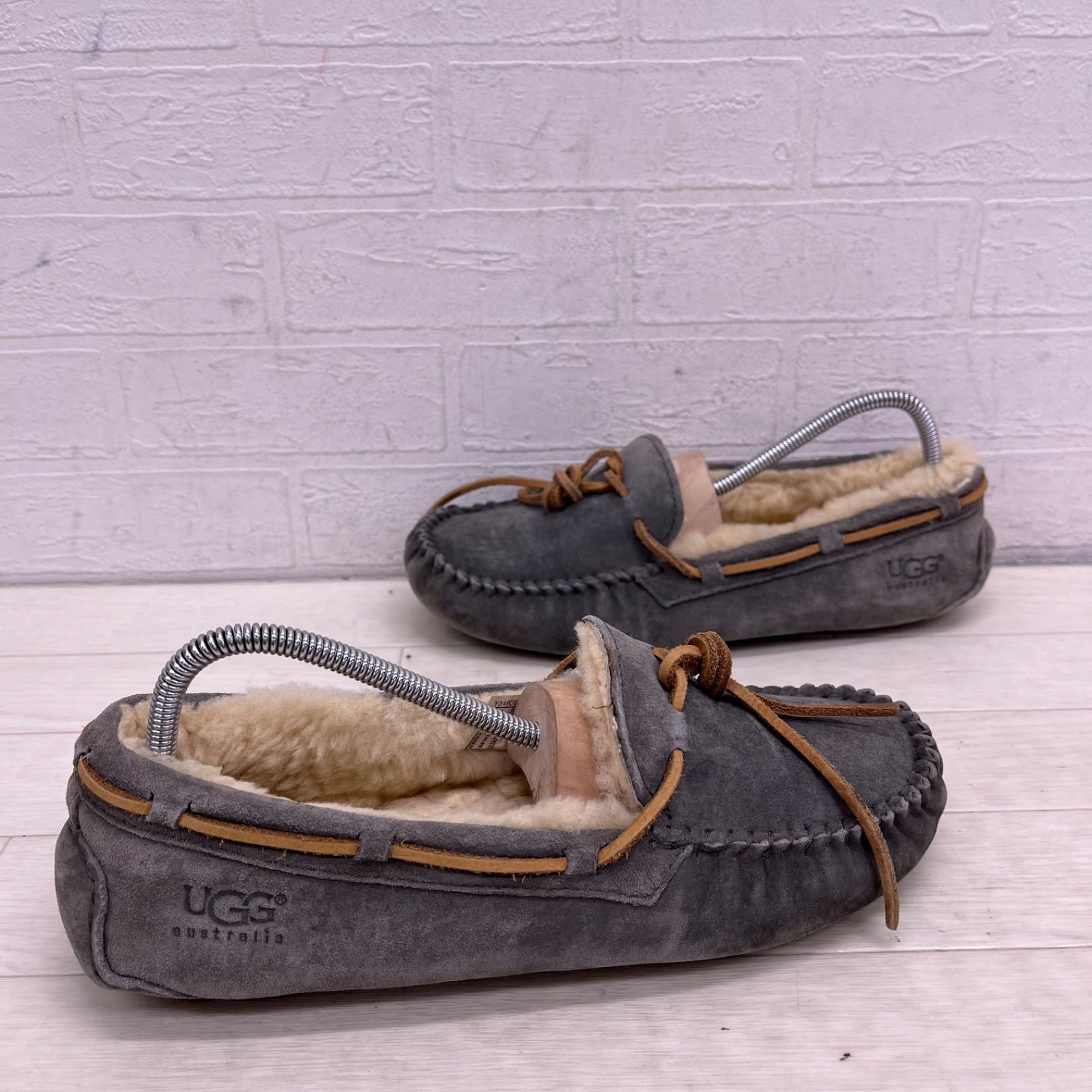 UGGグレー ムートン デッキシューズ 174◎ ① UGG デッキシューズ ムートン グレー メンズ25.0