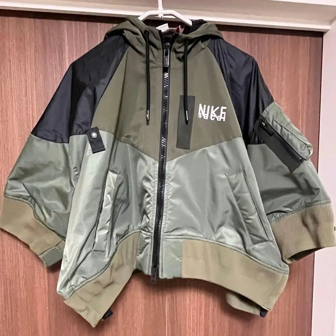極美品】sacai × NIKE フルジップフーデッドジャケット 22AW ナイキ