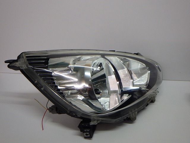 ミラージュ A03A A05A 純正ヘッドライト ハロゲン スタンリーW0504 ミラージュ A03A A05A 純正 左右 ヘッドライト ハロゲン STANLEY W0504