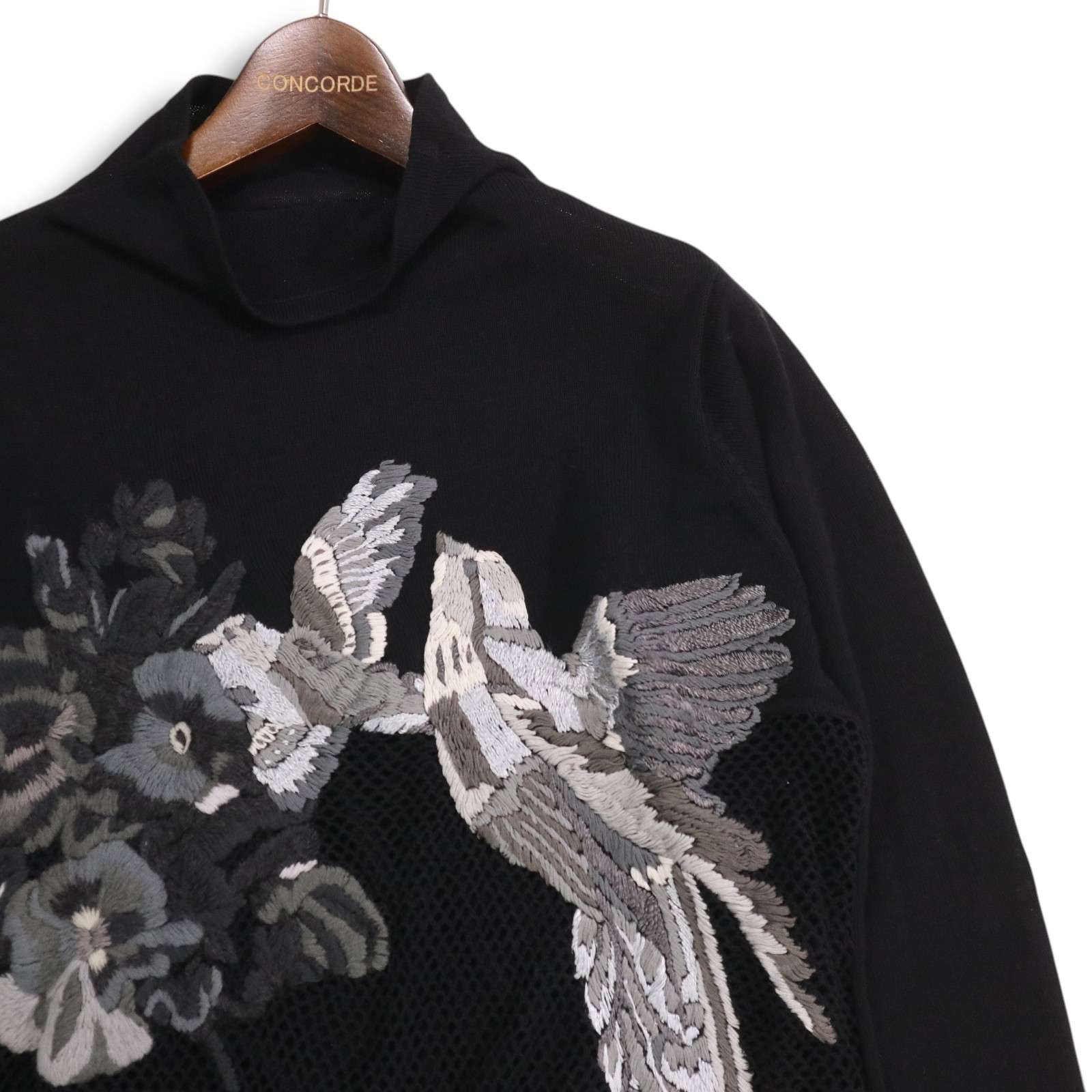 トクコプルミエヴォル　黒の花柄・ドット柄長袖チュニック 美品☆TOKUKO1erVOL トクコプルミエヴォル 通年 花柄 バード刺繍