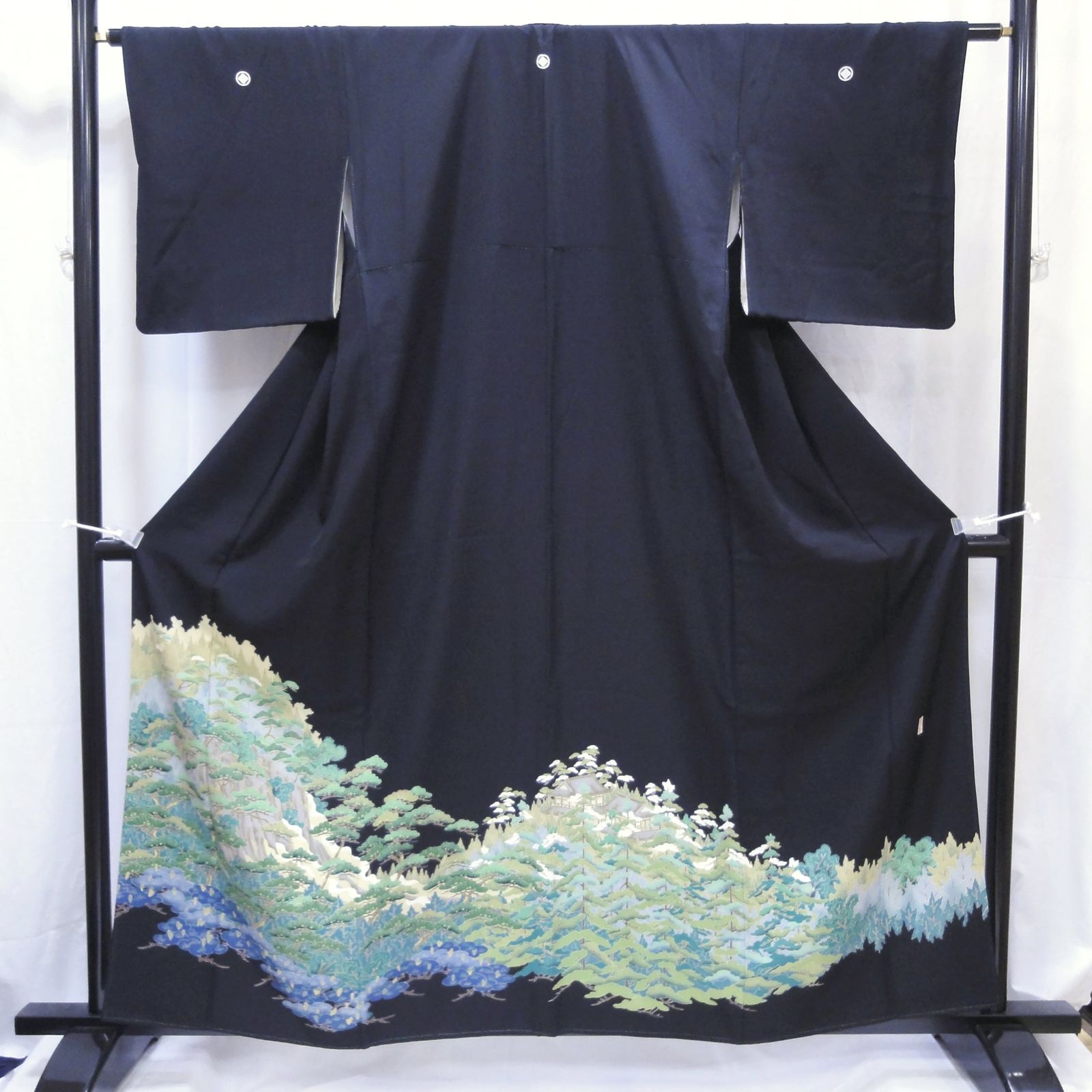 ● 着物 黒留袖 松 楼閣山水 落款入 正絹 No.200701-0087 梱包サイズ80