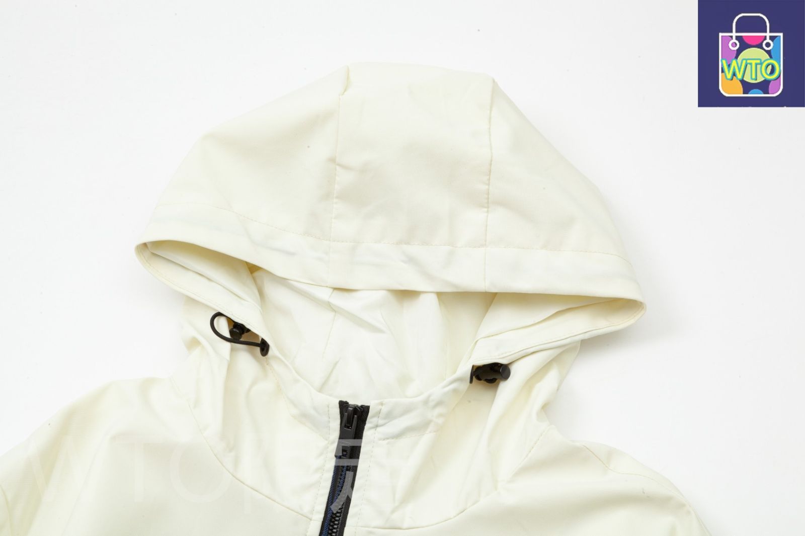 本日限定特価】PRADA メンズ フーディー トライアングルロゴ 3色 本日限定特価】PRADA メンズ フーディー トライアングルロゴ 3色