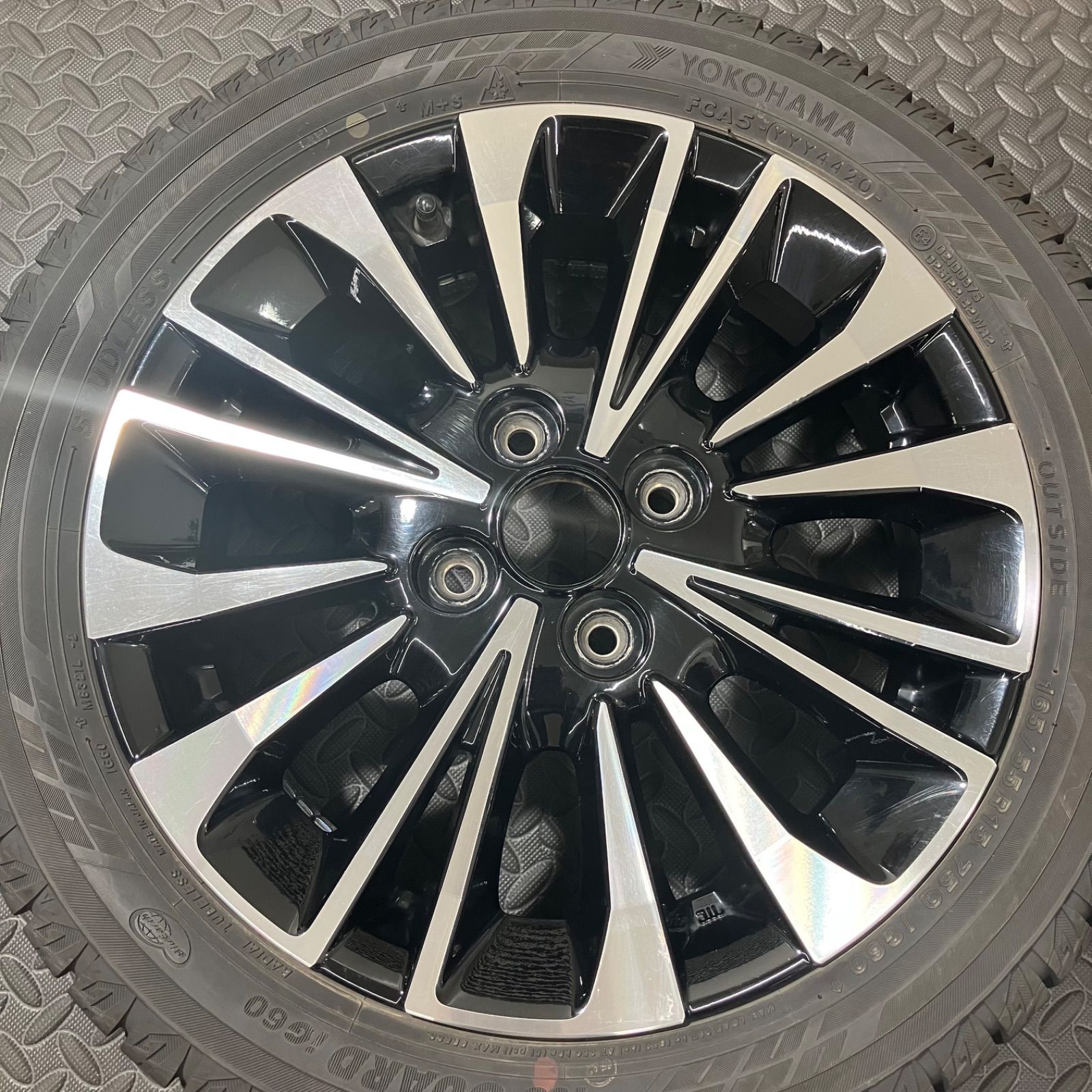 20年製 165|55R15 ヨコハマ アイスガードIG60 ダイハツ純正アルミ LA650S タントカスタム スタッドレスタイヤ 1064E