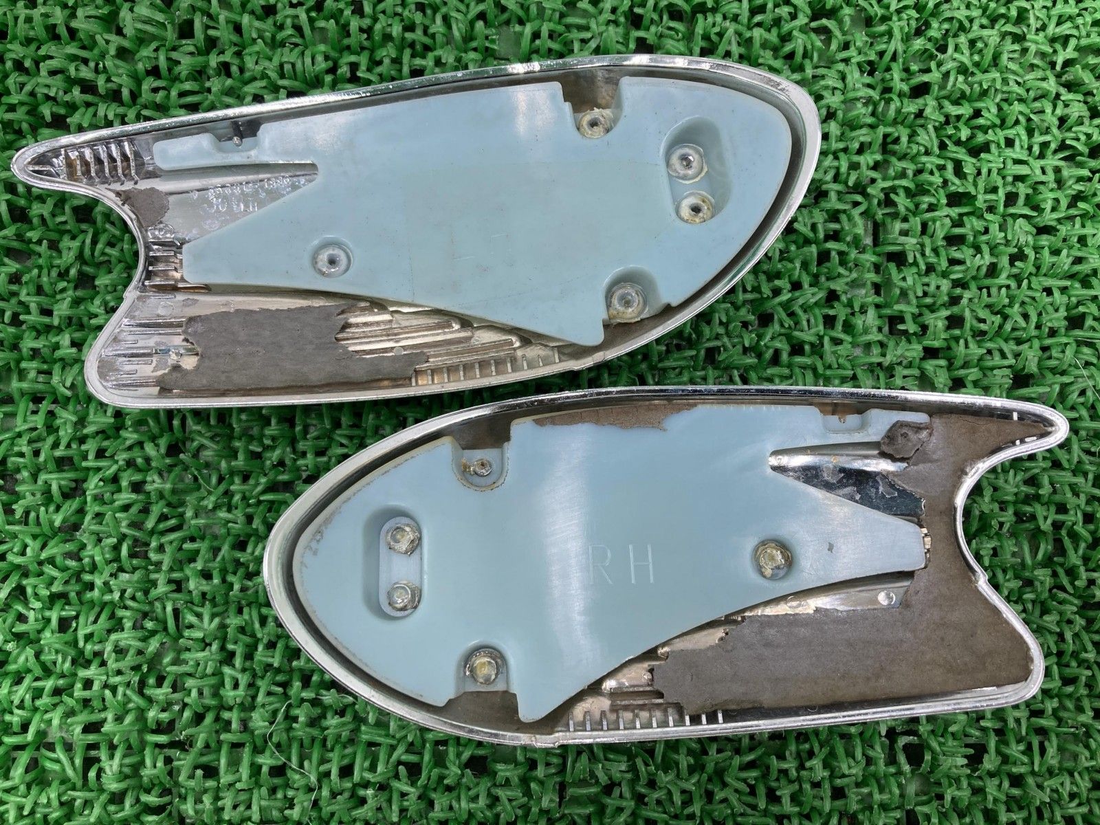 W650 タンクエンブレム 左右 56051-1996 56051-1997 カワサキ 純正 EJ650A 56051-1996 56051-1997 コケキズ無し 61 BRIGHTFACE_UK