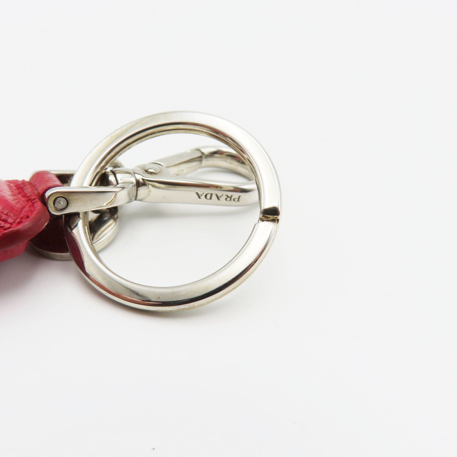 M12-k033 PRADA プラダ キーホルダー キーリング レザ―/メタル