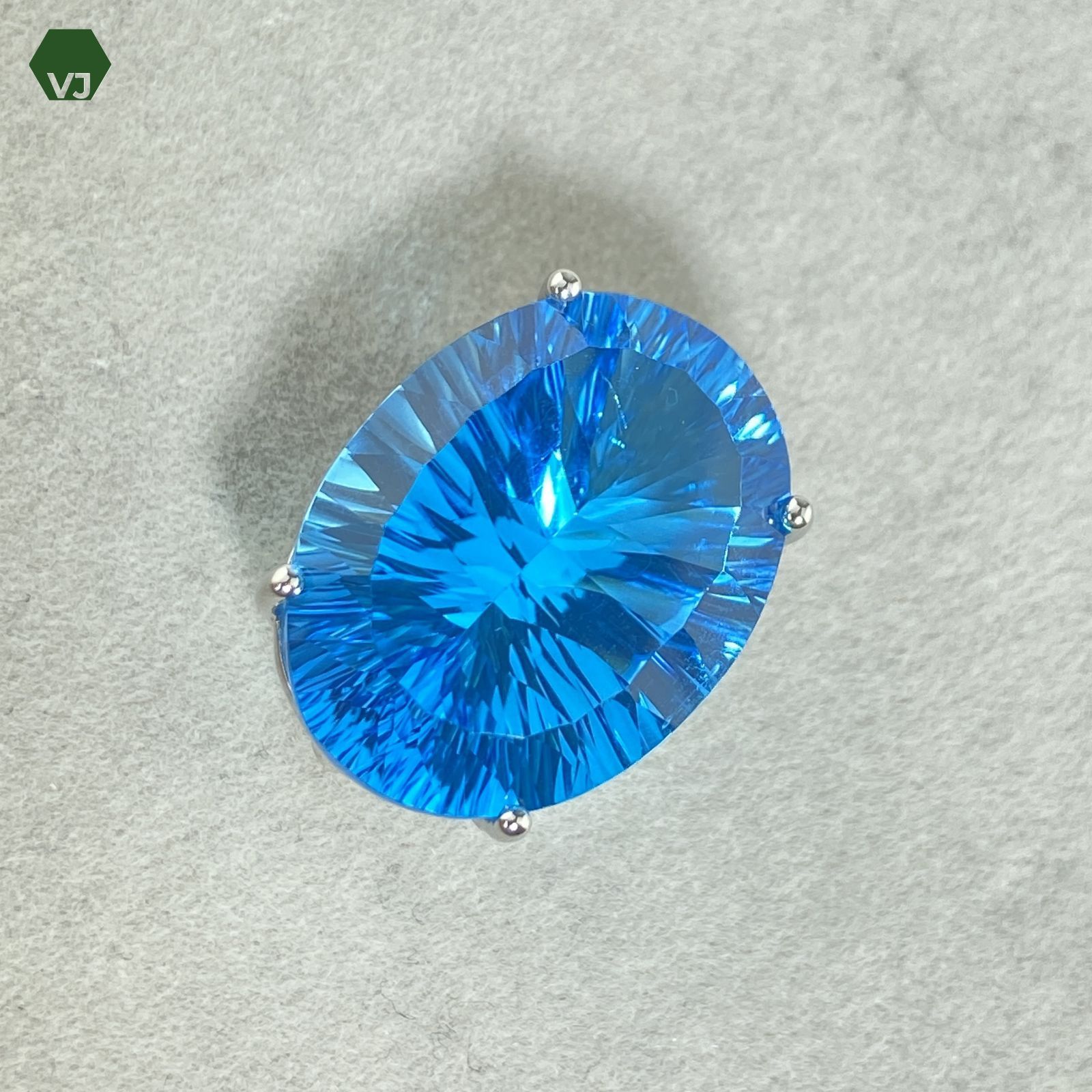 27-17】トパーズ ペンダントトップ 17ct【中古】【PT950】☆By vivid-J 