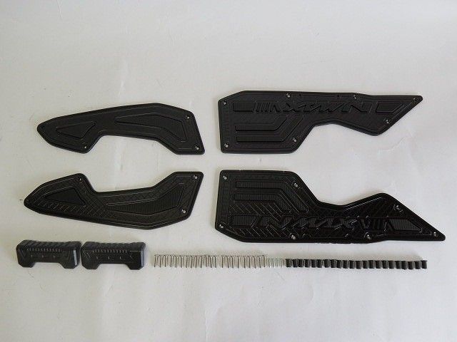 NMAX nmax125/155 n-max V3 2025 以降 CNC アルミ ステップボード スリップ防止機能付き B 黒