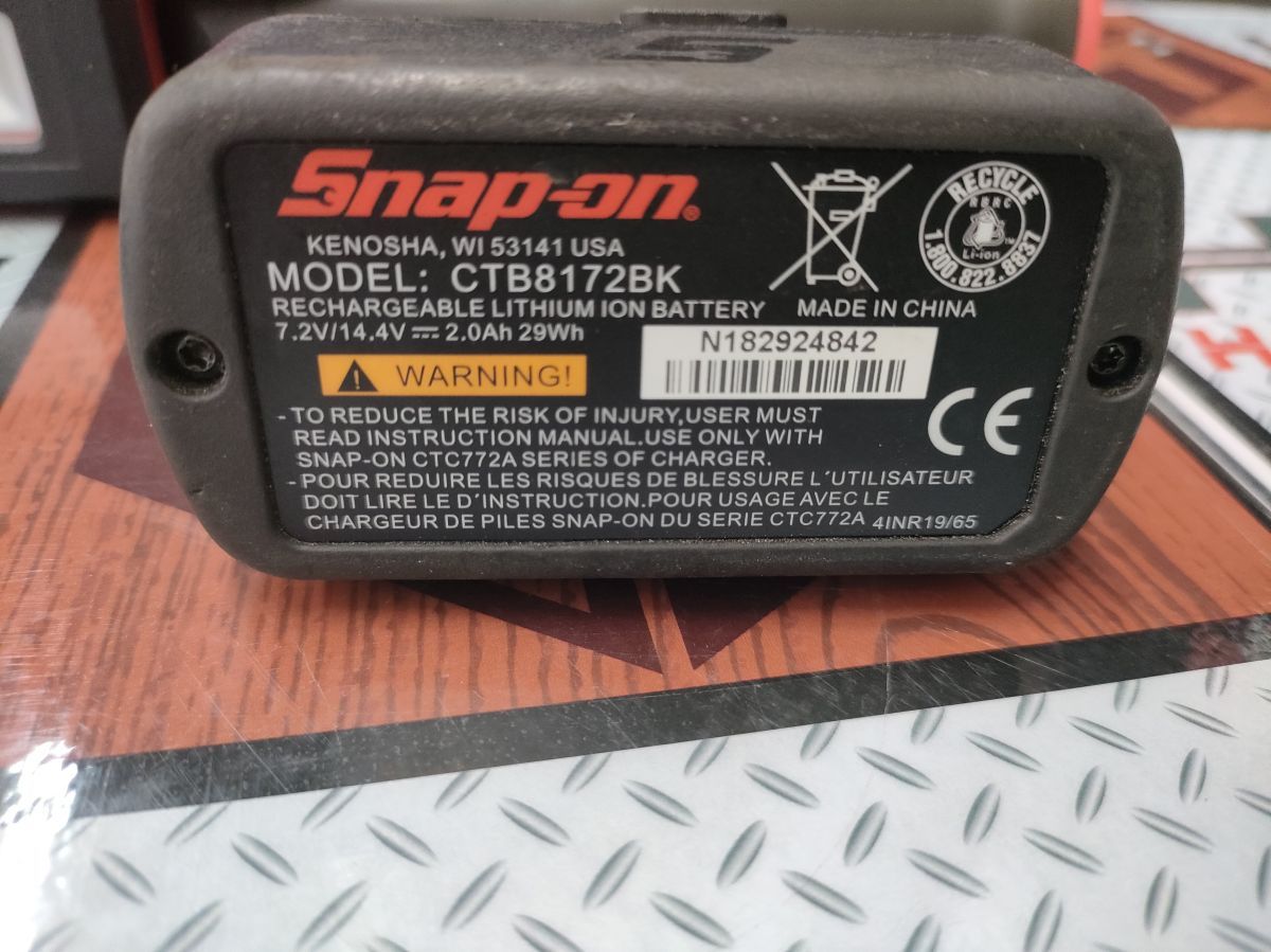 □□【中古品】 スナップオン CTLAR761 14.4v LEDワークライト Snap-on