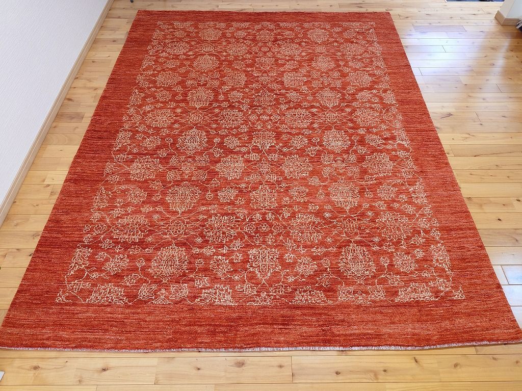 夏は涼しく冬は暖かい天然無染めラグ