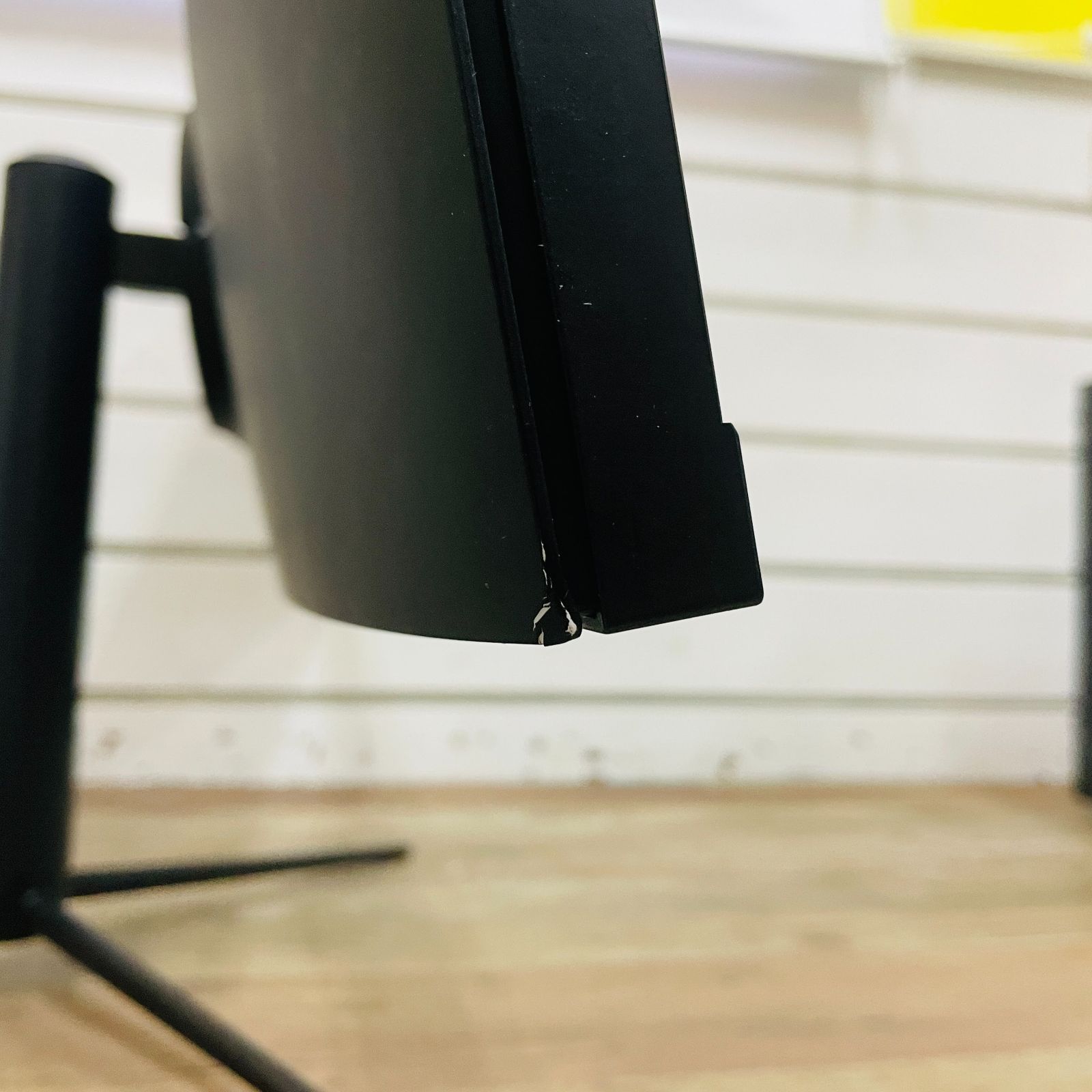 INNOCN 43.8インチ