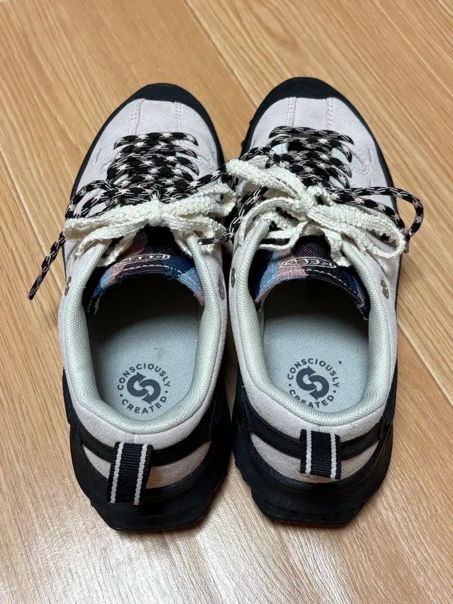 キーンKEEN x satur コラボ ジャスパー ジャイオニック 明るいピンク 250 OLIVEOS_COM_TR