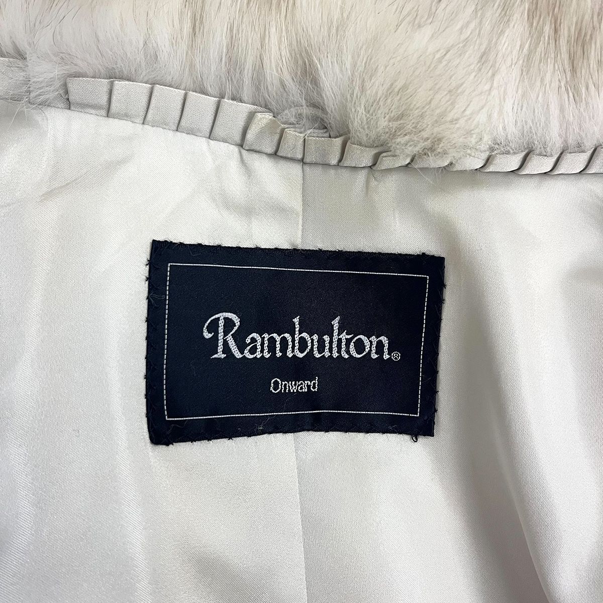 SAGA FOX サガフォックス Rambulton 毛皮 コート 銀サガ