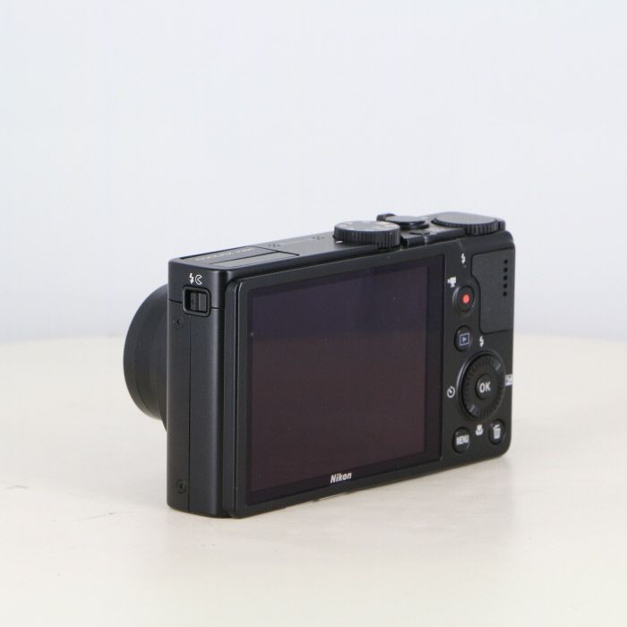 Nikon ニコン　COOLPIX P300　コンパクトカメラ　ジャンク Nikon COOLPIX P300 デジタルカメラ ブラック(ジャンク品