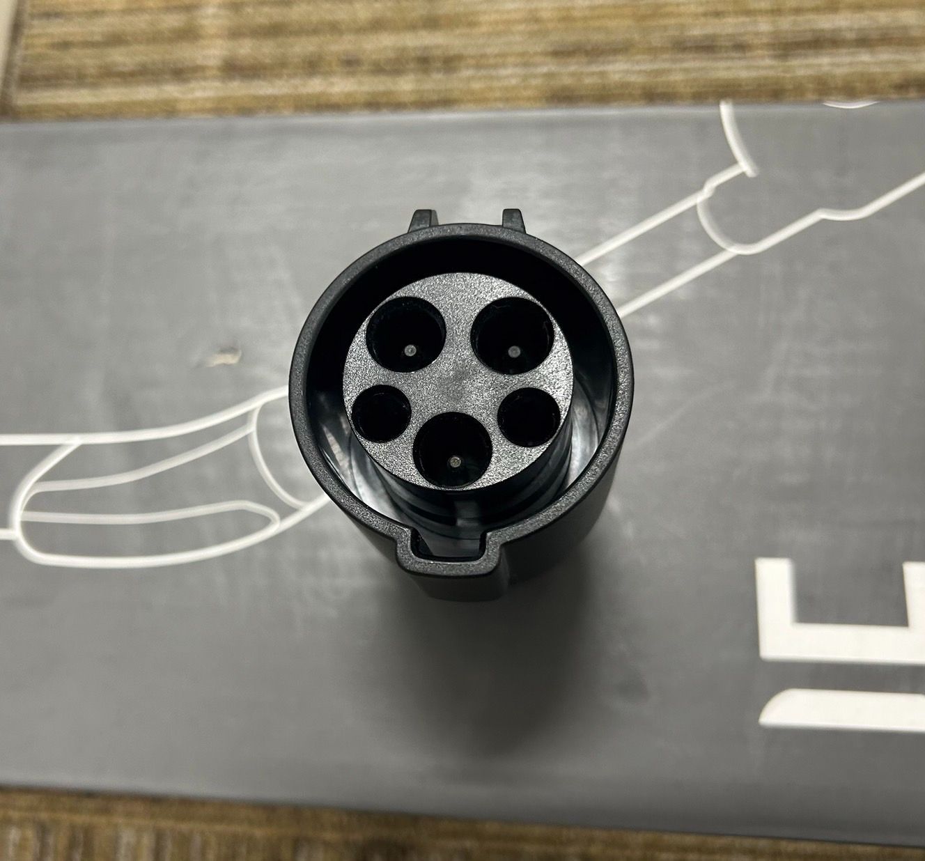 チャデモアダプター テスラ Tesla CHAdeMO 充電器 - メルカリ