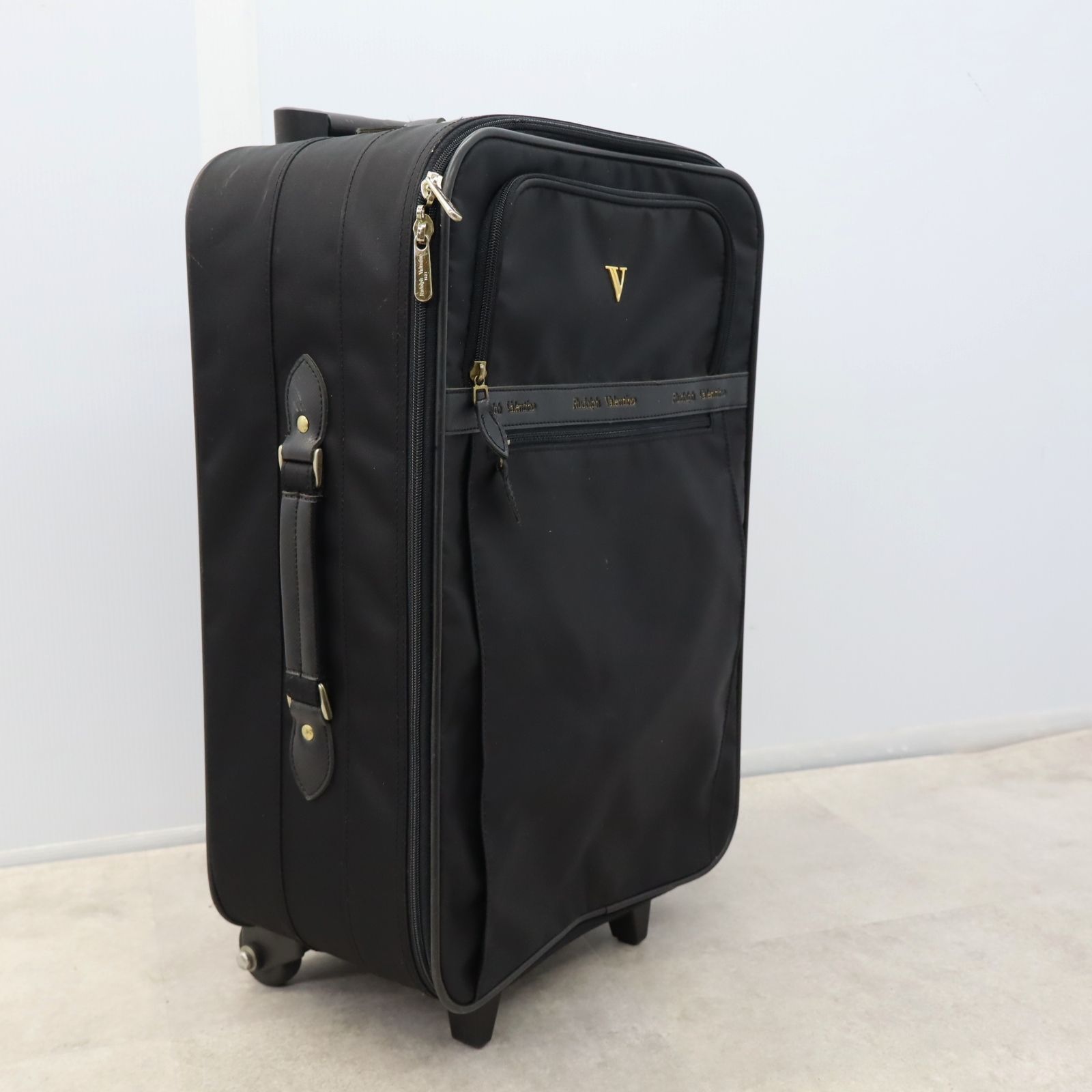 【美品】Valentino Rudy ITALY スーツケース　ブラック 美品】Valentino Rudy ITALY スーツケース ブラック - メルカリ