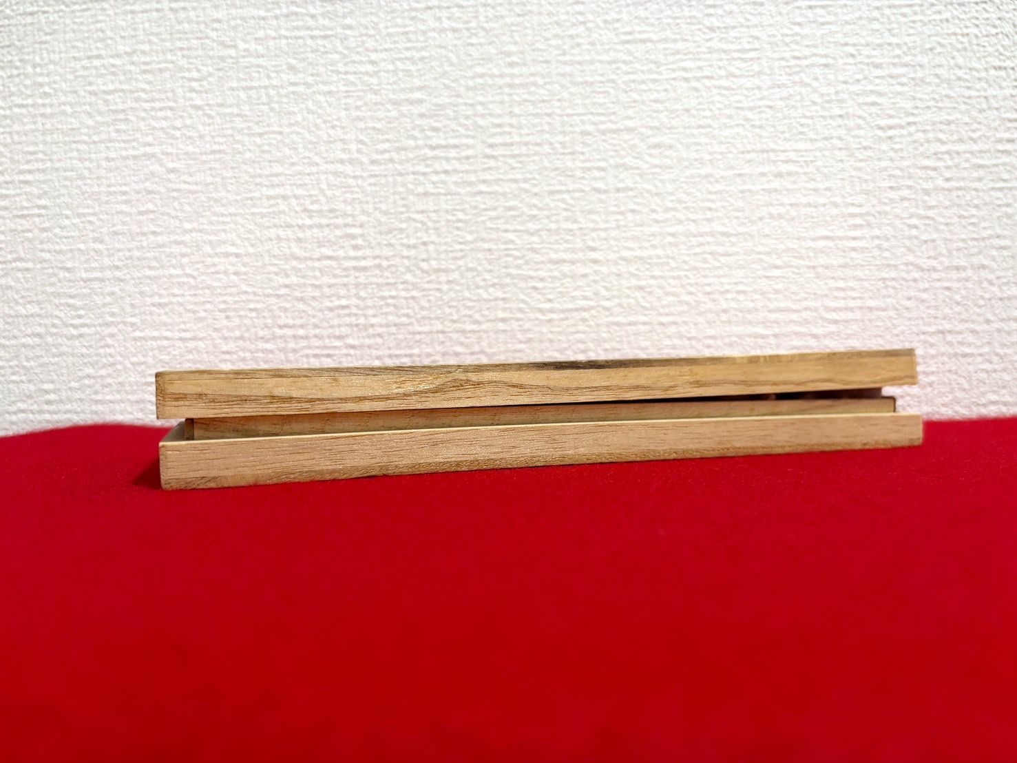 na-00077】本錫製 銘 和光 扇子箸置 箸置 工芸品 木箱 錫 - メルカリ