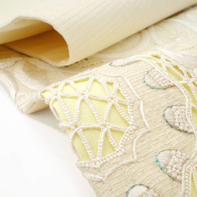 唐花模様 白花 金糸 ベージュカラー 袋帯 着物 124a p 唐花模様 白花