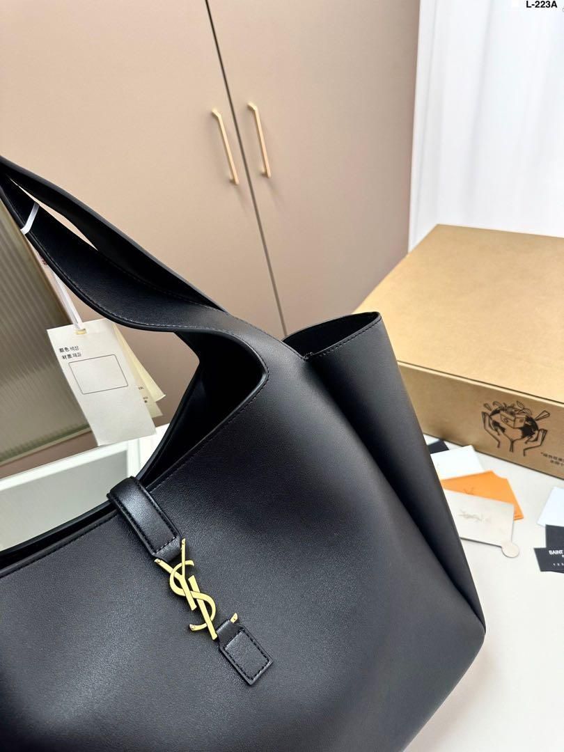 極美品 イヴサンローラン ショルダーバッグ YSL Yves Saint Laurent 極 美品 YVES SAINT LAURENT イヴ サン