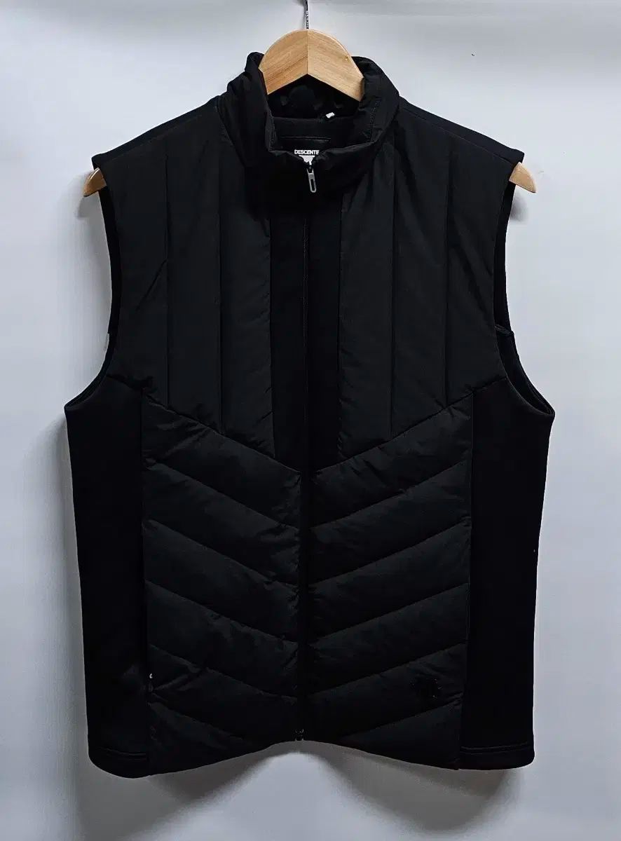 デサントゴルフ グースダウン ダウンベスト M