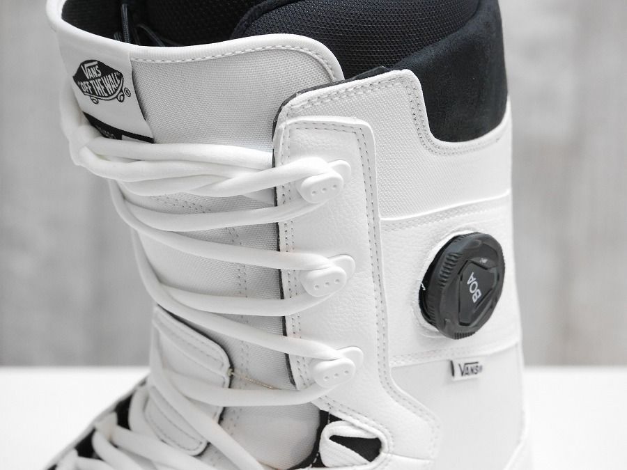 26 VANS INVADO OG - 25.0 WHITE GUM スノーボード ブーツ WHITEMONARCHHOTEL_COM