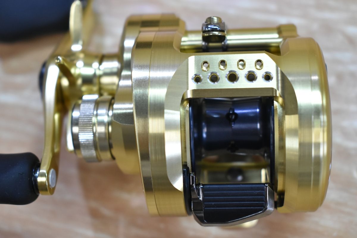 SHIMANO CALCUTTA CONQUEST 201HG ベイトリール SHIMANO CALCUTTA CONQUEST 201HG - メルカリ