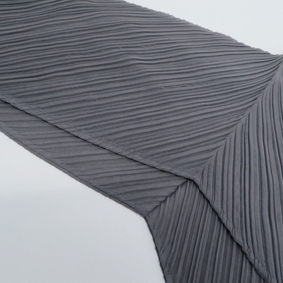イッセイミヤケ ISSEY MIYAKE プリーツストール スカーフ