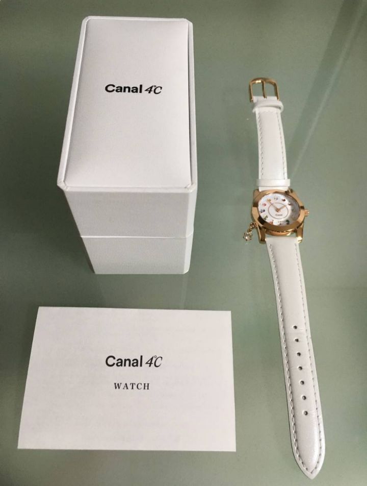 付属品保証書とケースcanal4℃腕時計(1月誕生石)完売品 新品未使用 カナルヨンドシー