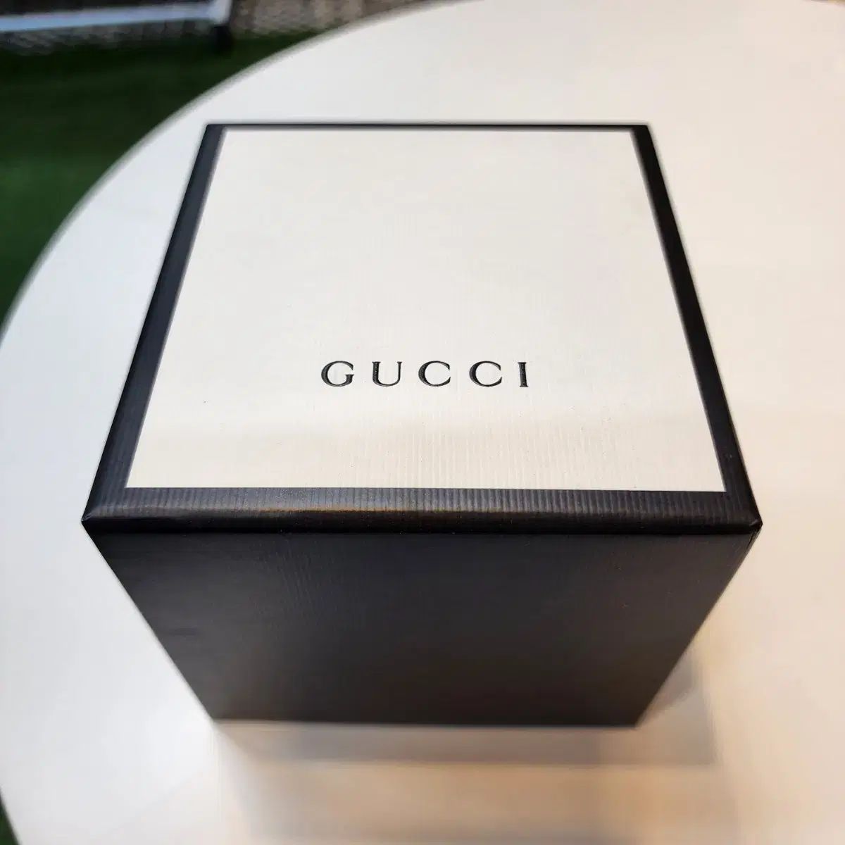GUCCI グッチ ディアマント ティシマ シェル 腕時計