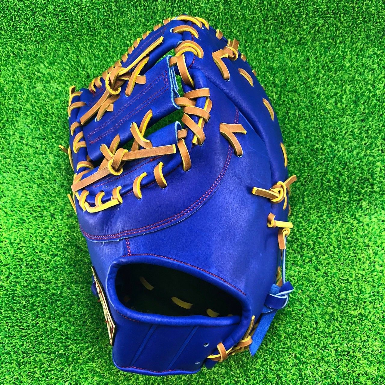 グローブ ZETT ゼット 硬式野球 一塁用 ファーストミット 左投げ 820 グローブ ZETT ゼット 硬式野球 一塁用 ファーストミット 左投げ