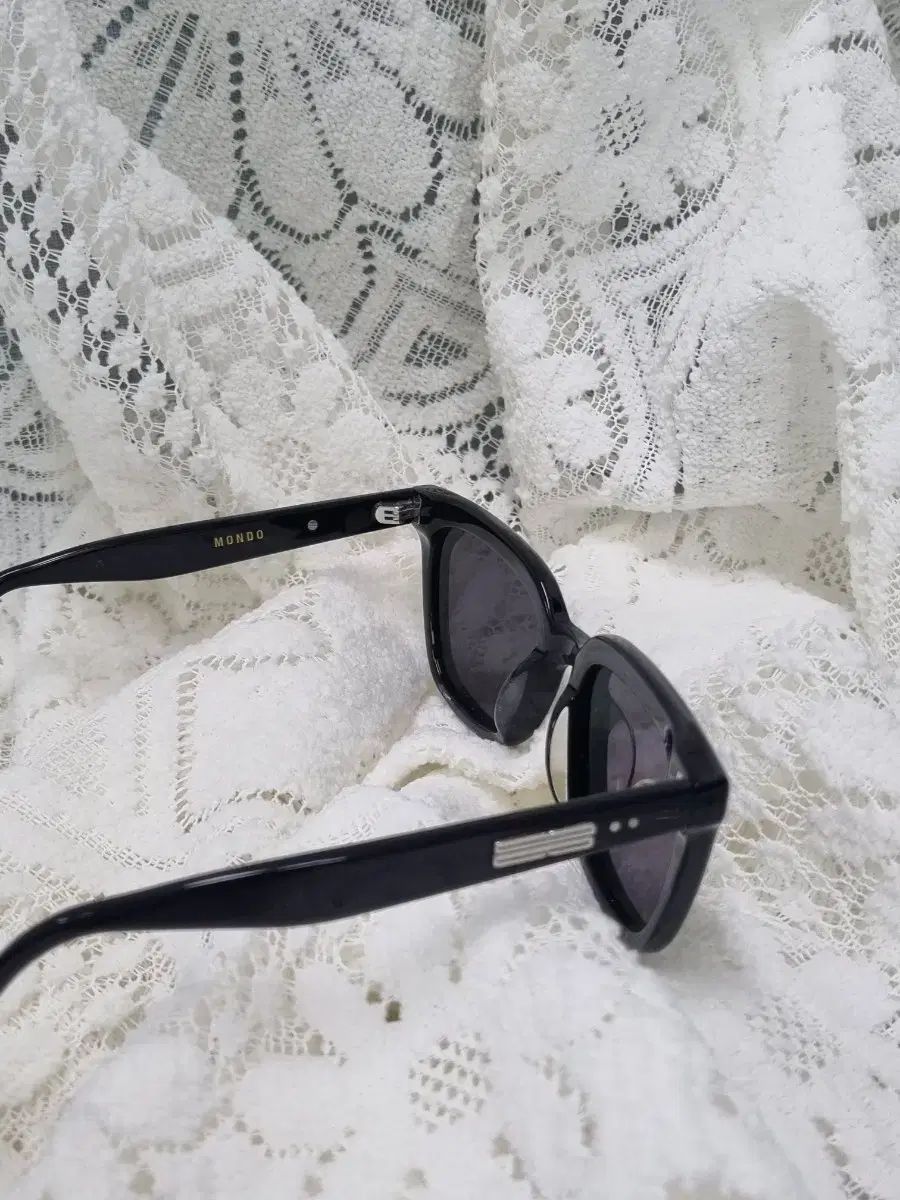 ジェントル・モンスター モンド Mondo 01(G) | Gentle Monster