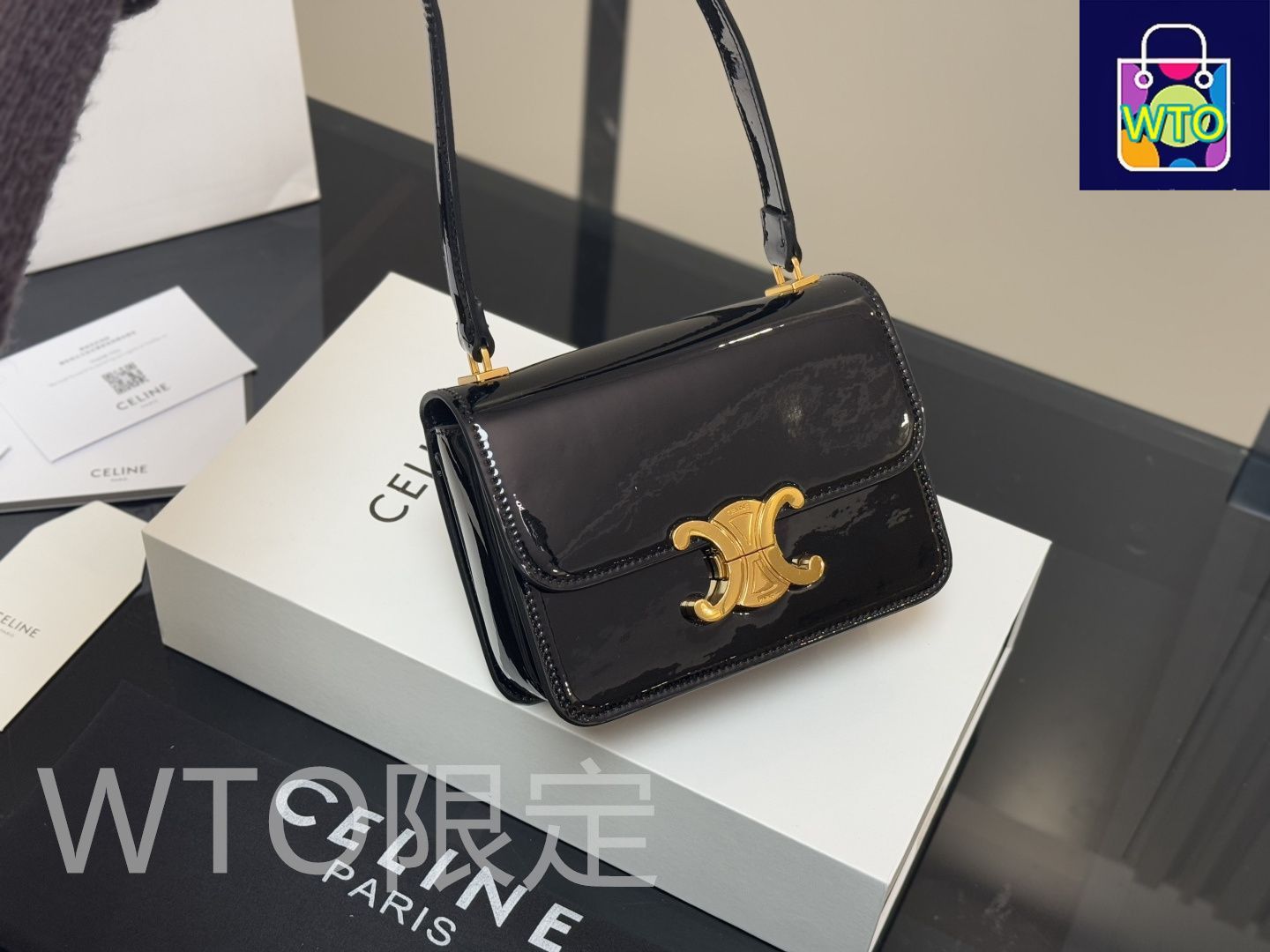 セリーヌ キュイール トリオンフ アンダーアームバッグ Celine] アンダーアームバッグ トリオンフデザイン - 専用