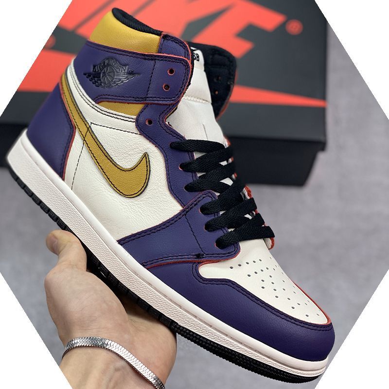 本日の新品は未使用です Nike x Jordan Air Jordan 1 Retro Hiah OG Court Purple  High#0 並行輸入品【CD6578-507】