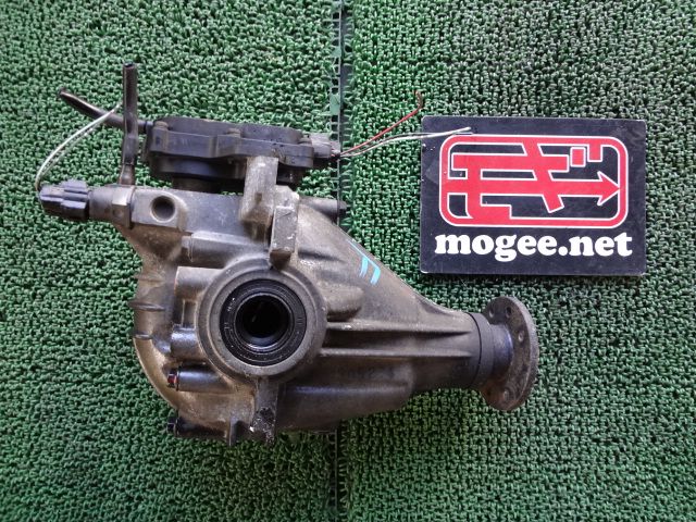 3FA8601 OK5 スズキ エブリィ DA62V フロントデフ玉