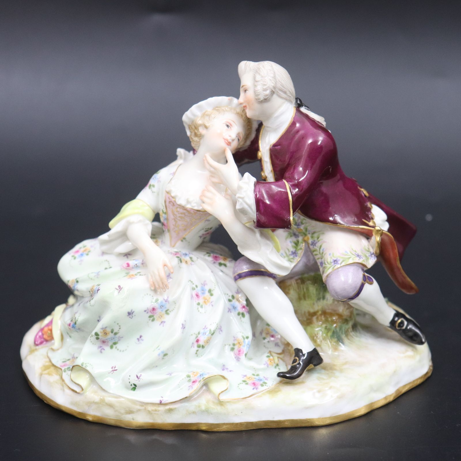 貴婦人と貴公子　陶器製　置物 Amazon.co.jp: 極上品KPMDemainドマン貴婦人貴公子素焼き陶器