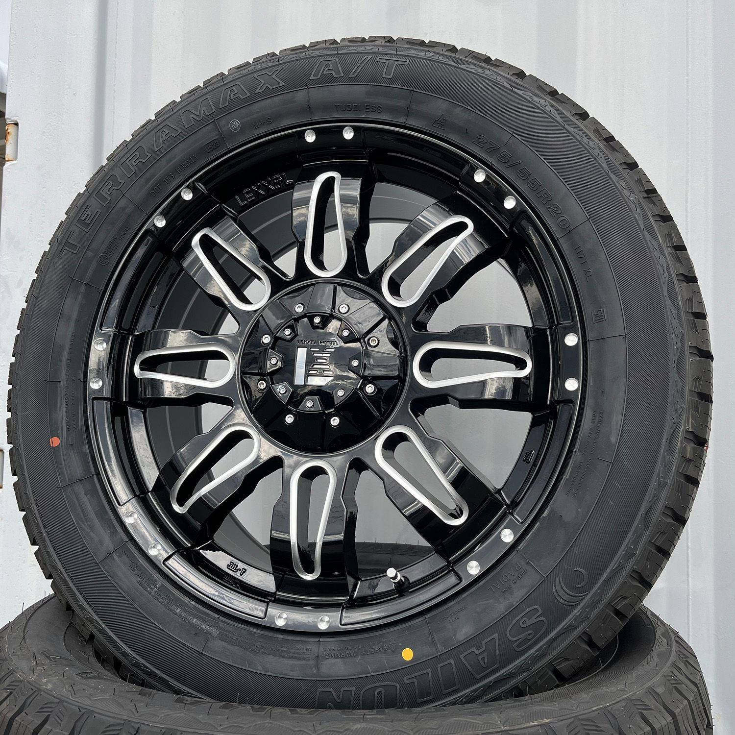 JK JL ラングラー 20インチ SAILUN TERRAMAXX RT 275/55R20 ホワイトレター - www.vidaview.ca