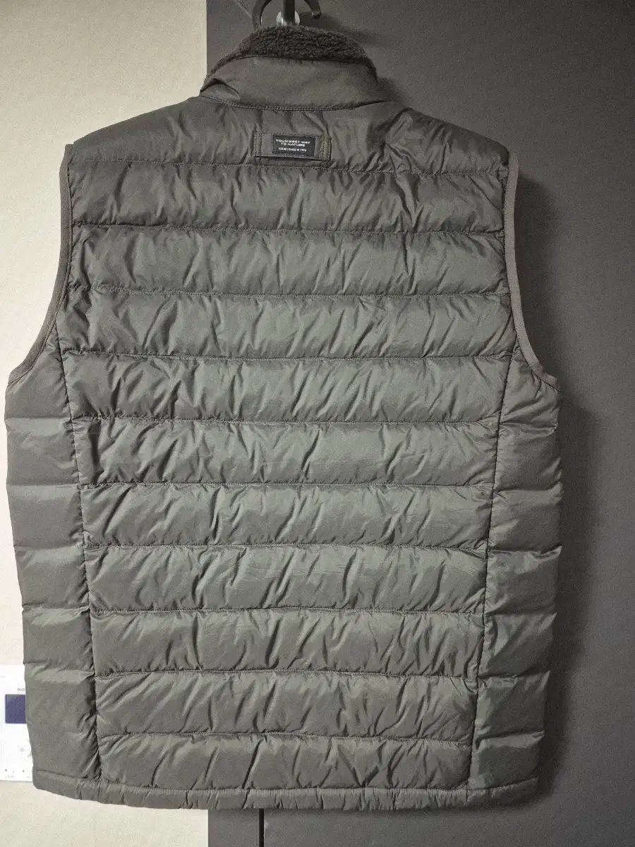メンズ ダウンベスト 100