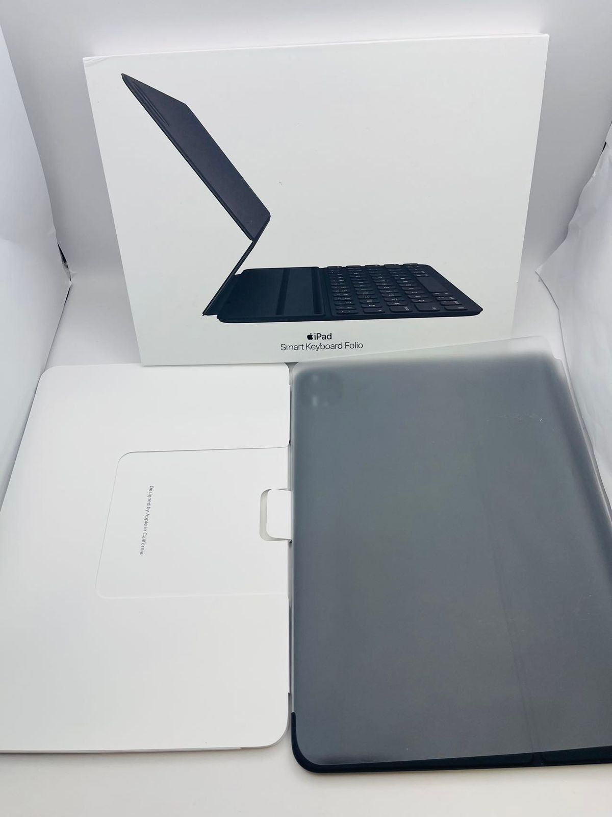 iPad Air(第4世代)・11インチiPad Pro(第2世代)用Smart Keyboard Folio -