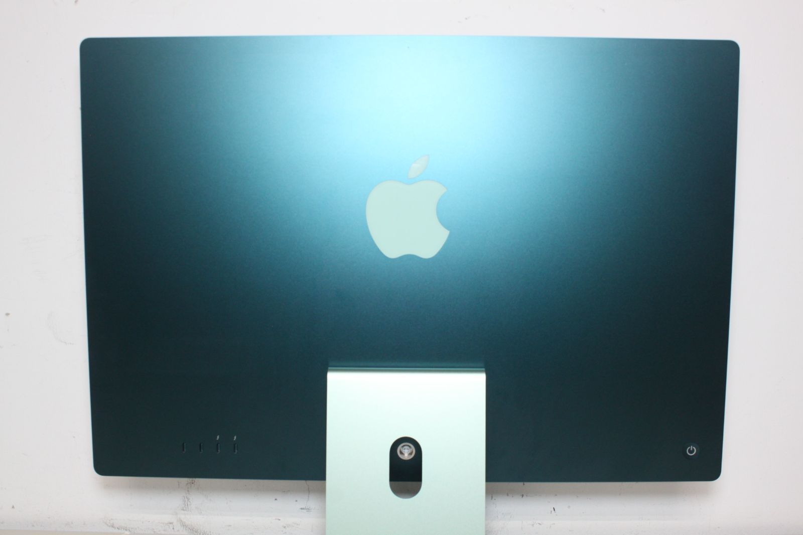 iMac（24インチ,M1,2021）2TB/16GB〈MGPJ3J/A〉⑤ - メルカリ