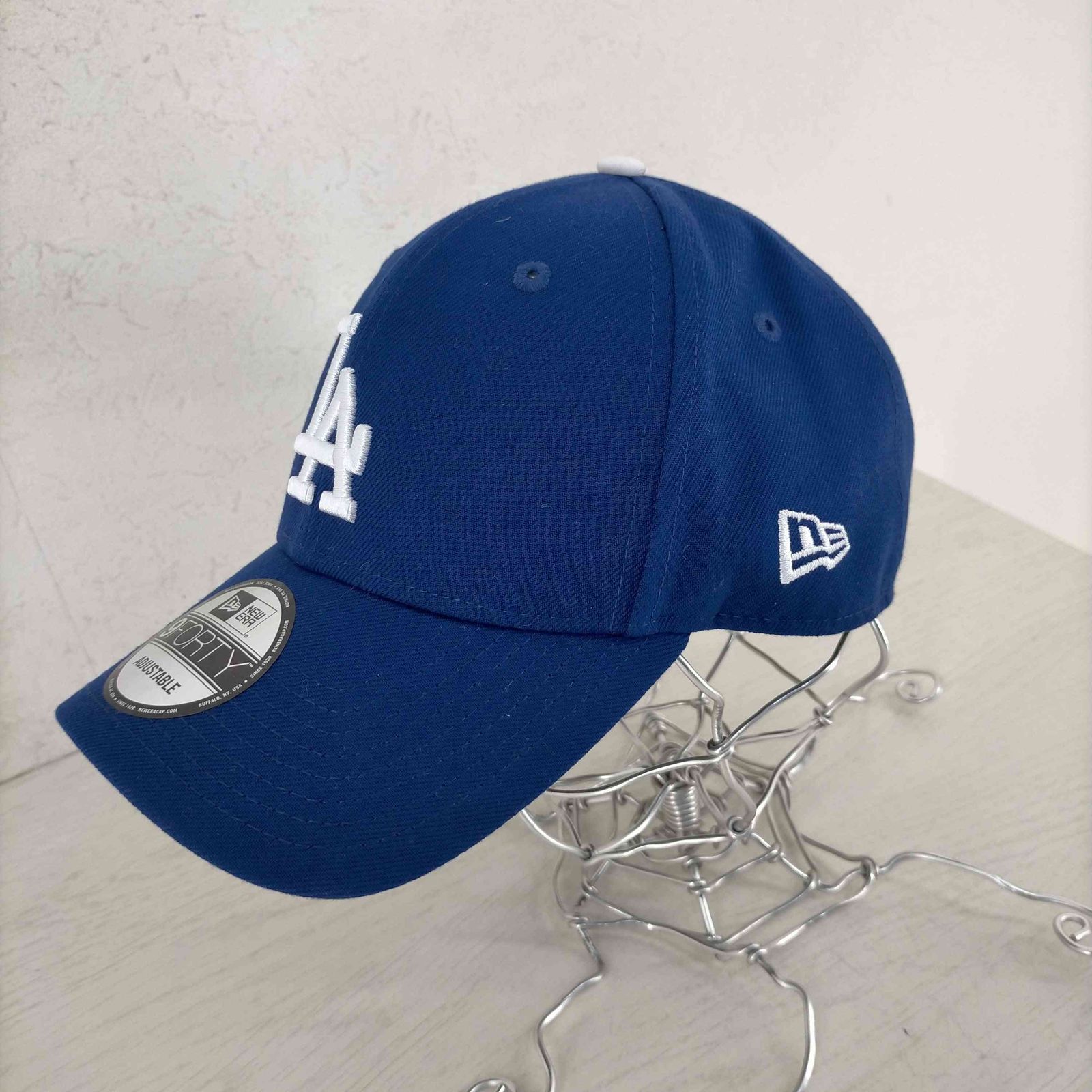 NEW ERA GENUINE MERCHANDISE www.withmandy.com