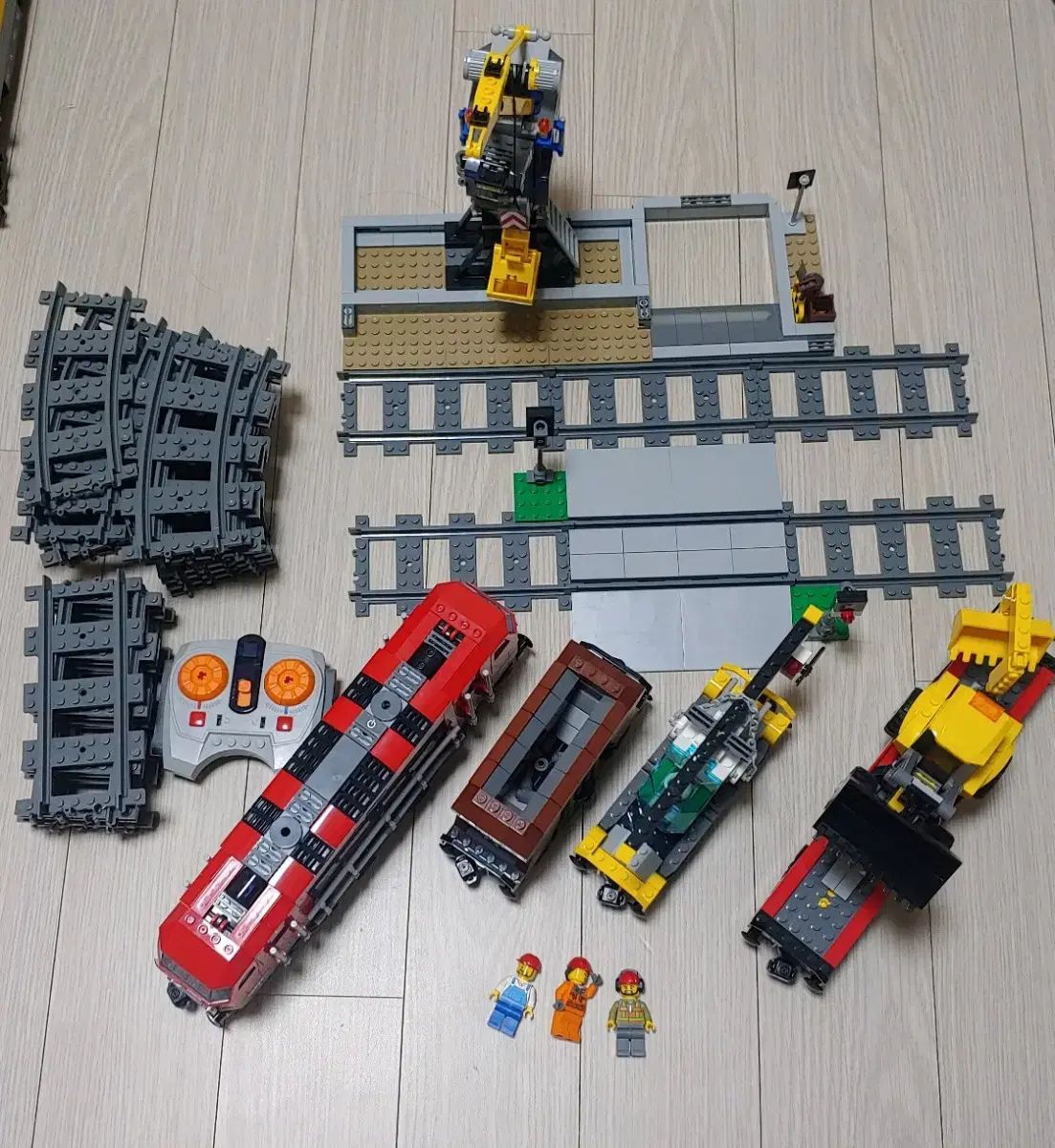 LEGOブロック 60098 赤い貨物列車