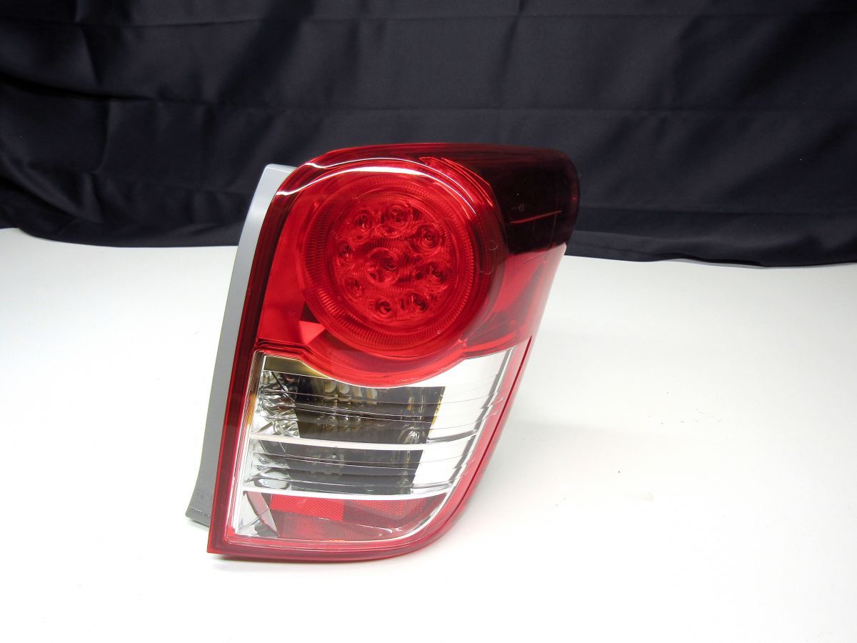 トヨタ 140 カローラフィールダー 標準 後期 純正 右 テールランプ NZE141G Koito 13-100 81550-13710 運転席側 E14