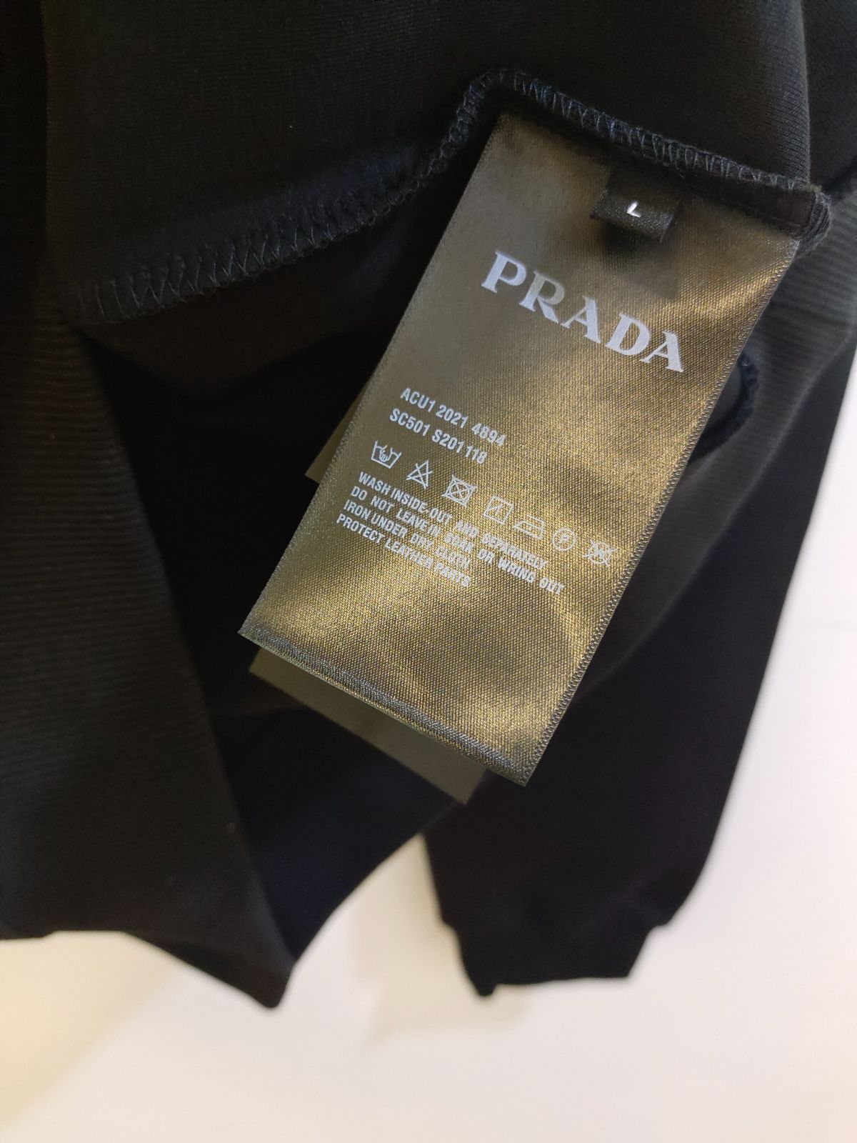 🌸超素敵🌸PRADA プラダ　パーカー　黒　長袖　新品❣️未使用❣️送料無料♫