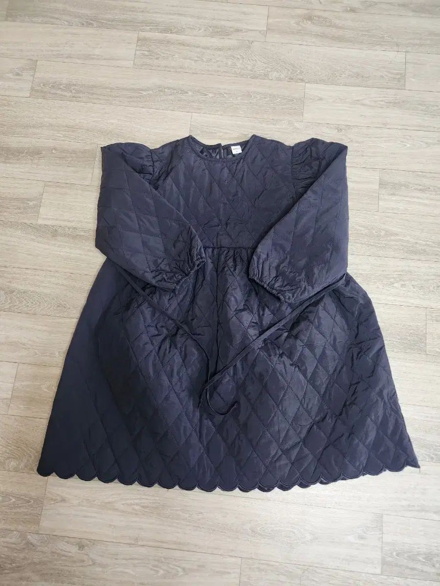 【低価，大人気】 ダウン ワンピース 新品 ワンピース