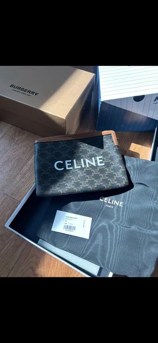 セリーヌ クラッチバッグ