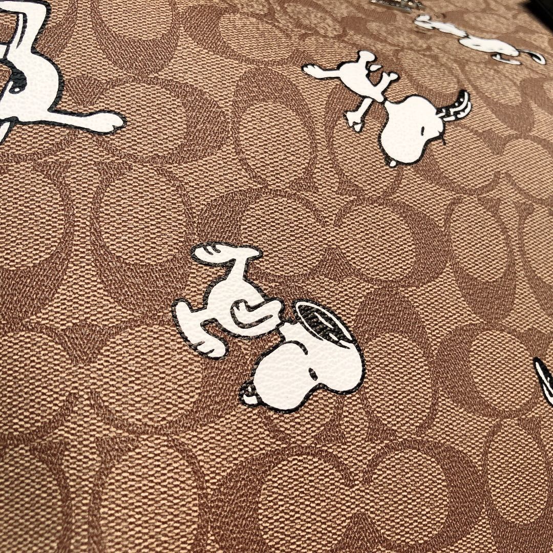 新品未使用 COACH コーチ C6160 トートバッグ COACH X PEANUTS スヌーピー コラボ シグネチャー - メルカリ