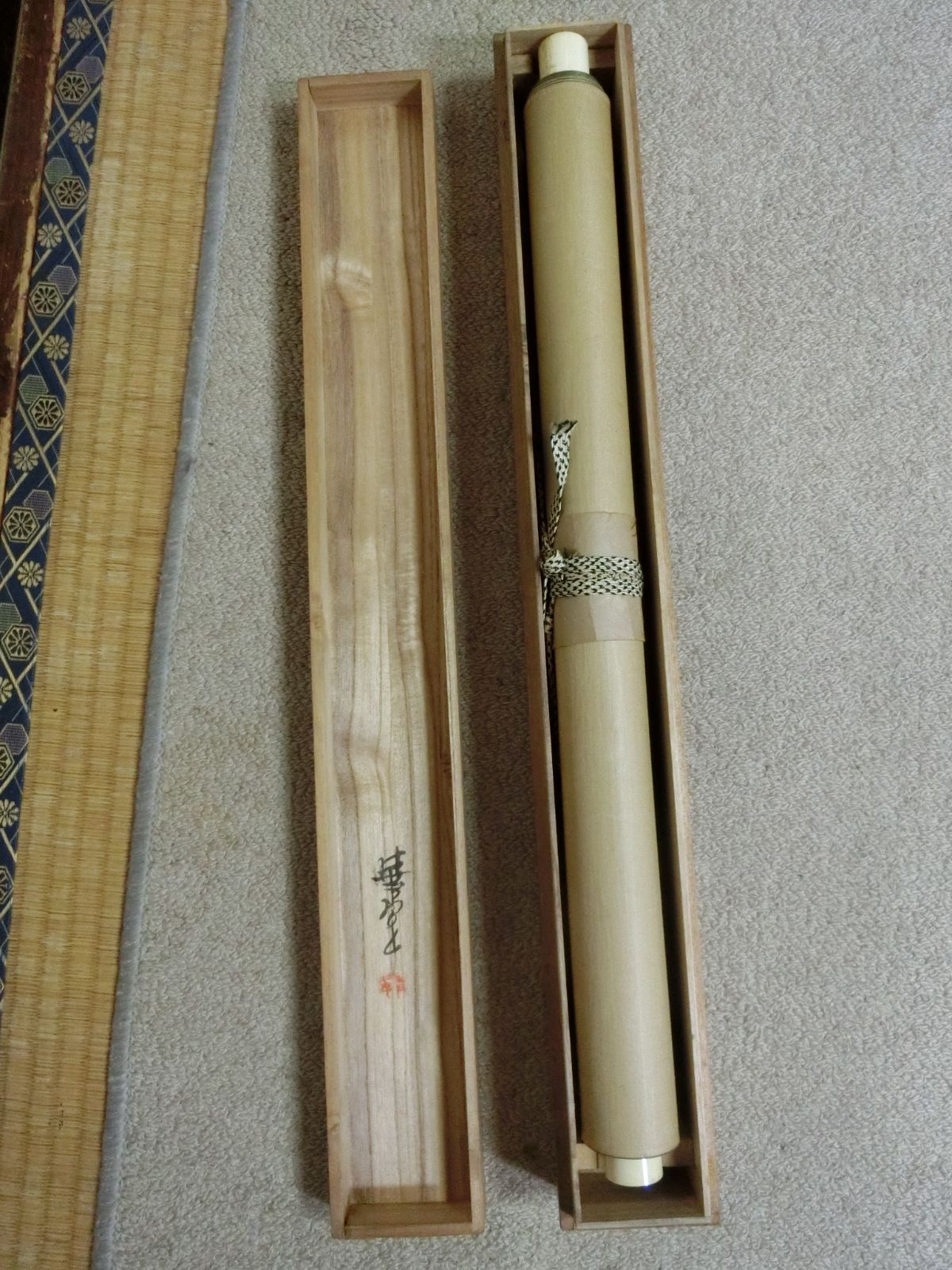 美人画 化粧日本髪着物姿 華堂 共箱 軸 骨董 掛軸 レトロ - メルカリ