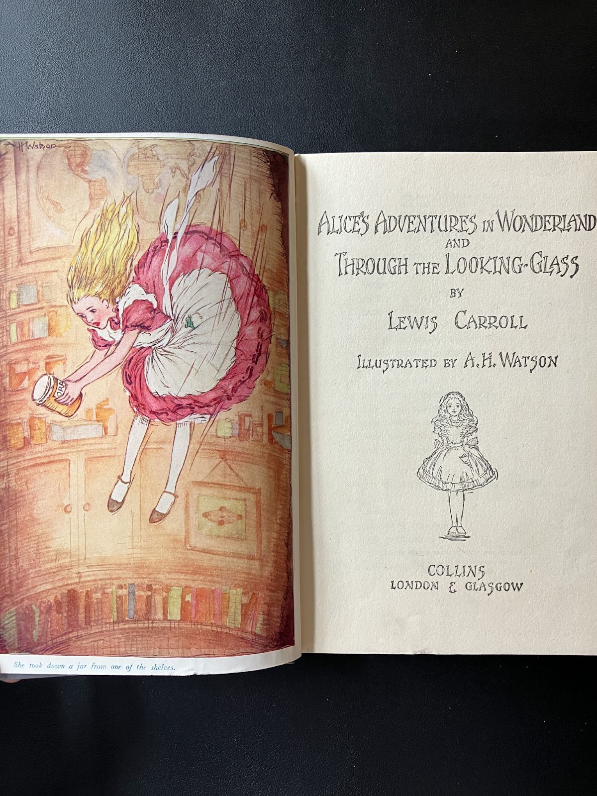 洋書　★ 不思議の国のアリス Alice's Adventures in Wonderland ～不思議の国のアリス